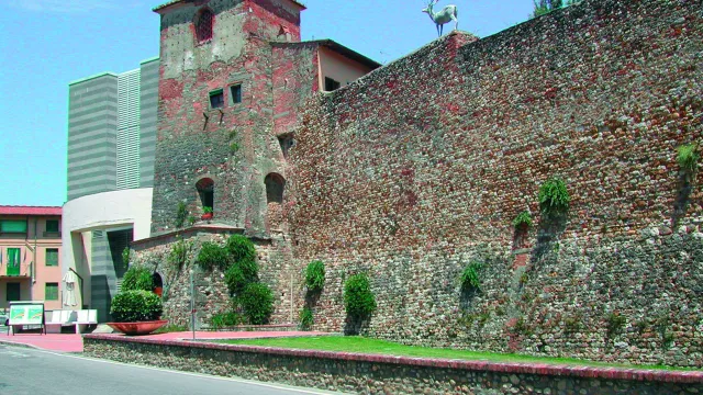 Foto mura medievali San Casciano