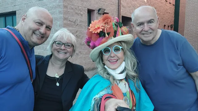 Foto inaugurazione murale con zia Caterina