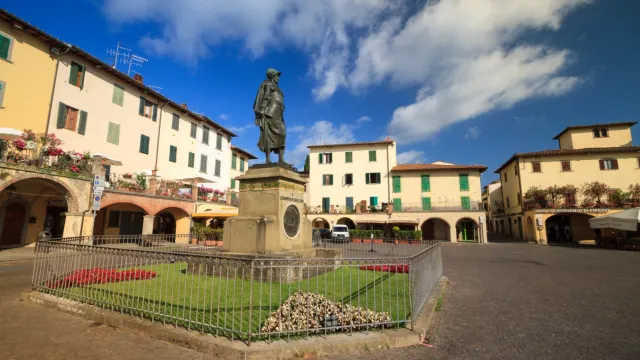 Foto piazza Matteotti Greve in Chaianti