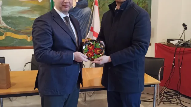 Foto Ambasciatore e Presidente Unione Roberto Ciappi
