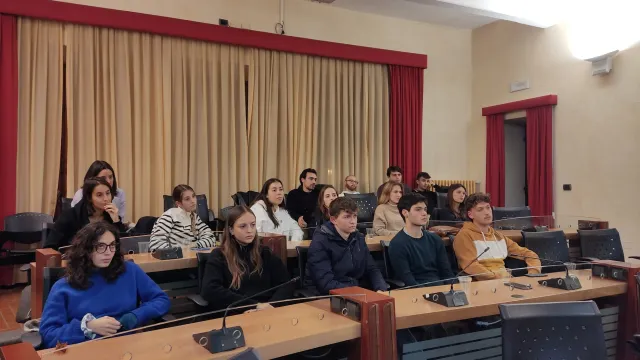 immagini giovani sostenibili