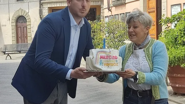Comlleanno mercato vintage