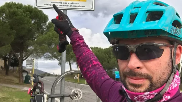 Cartelli salva ciclista