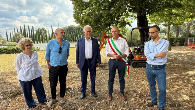 Posa prima pietra nuovo Asilo Comunale Strada