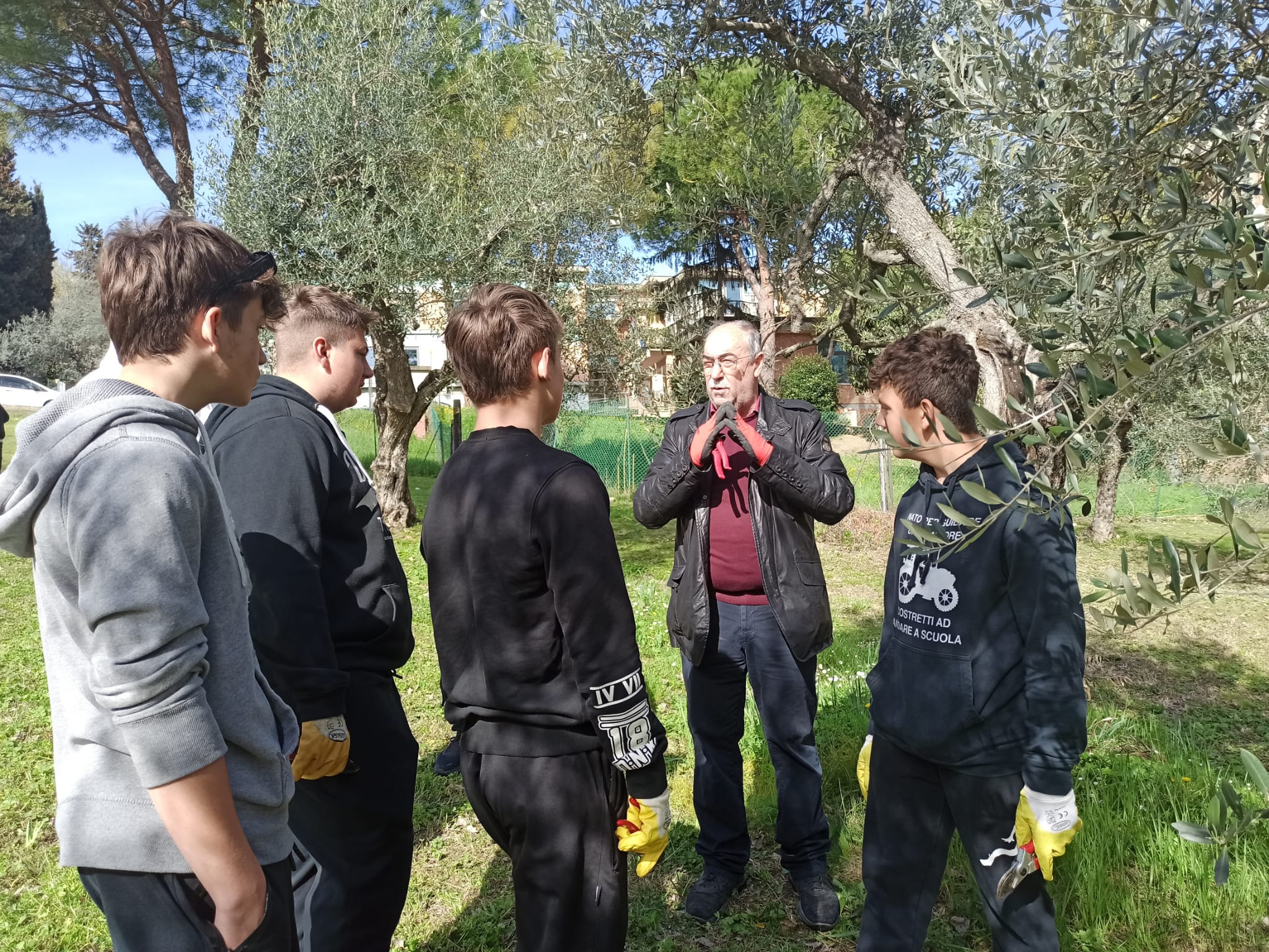 immagine nel Chianti il ritorno alla terra conquista i giovani...e la Tv_6