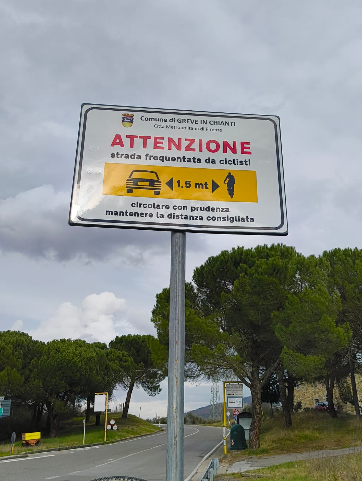 Cartelli salva ciclisti