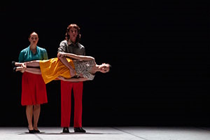 compagnia di teatro-danza Xe