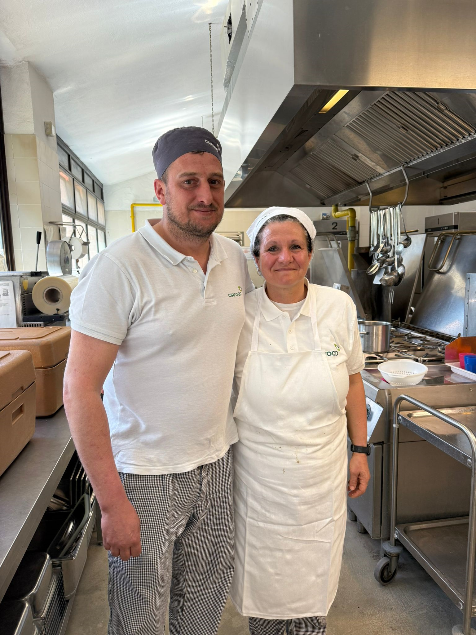 Cuochi cucina scuola primaria capoluogo