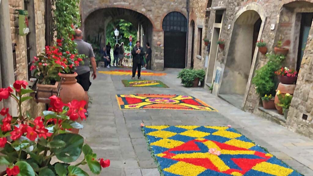 L'Infiorata a San Donato in Poggio