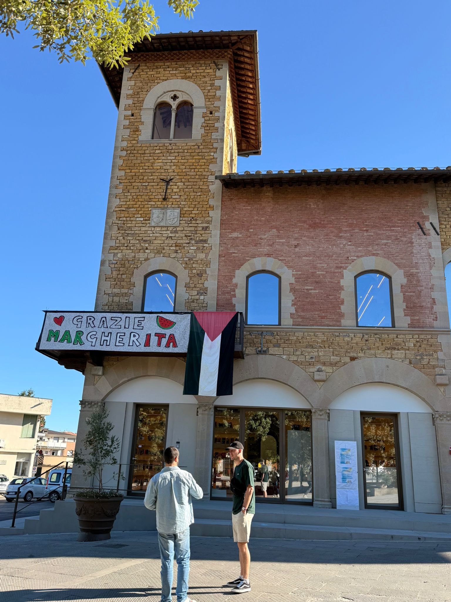 Lo striscione per Margherita Cioppi