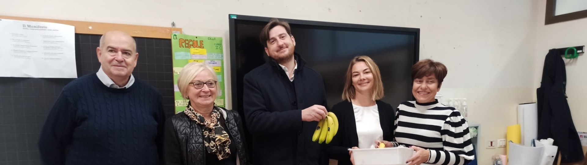 Foto - Colazione biologica scuola primaria Machiavelli