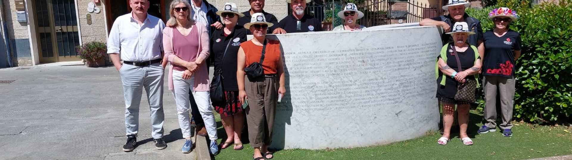  Maori in pellegrinaggio per onorare la memoria dei defunti