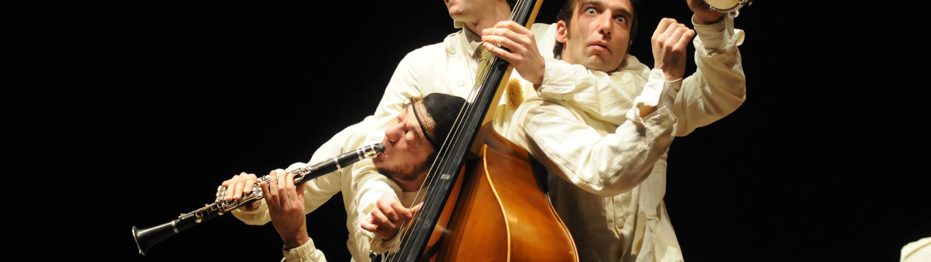 “Nuova Barberia Carloni”