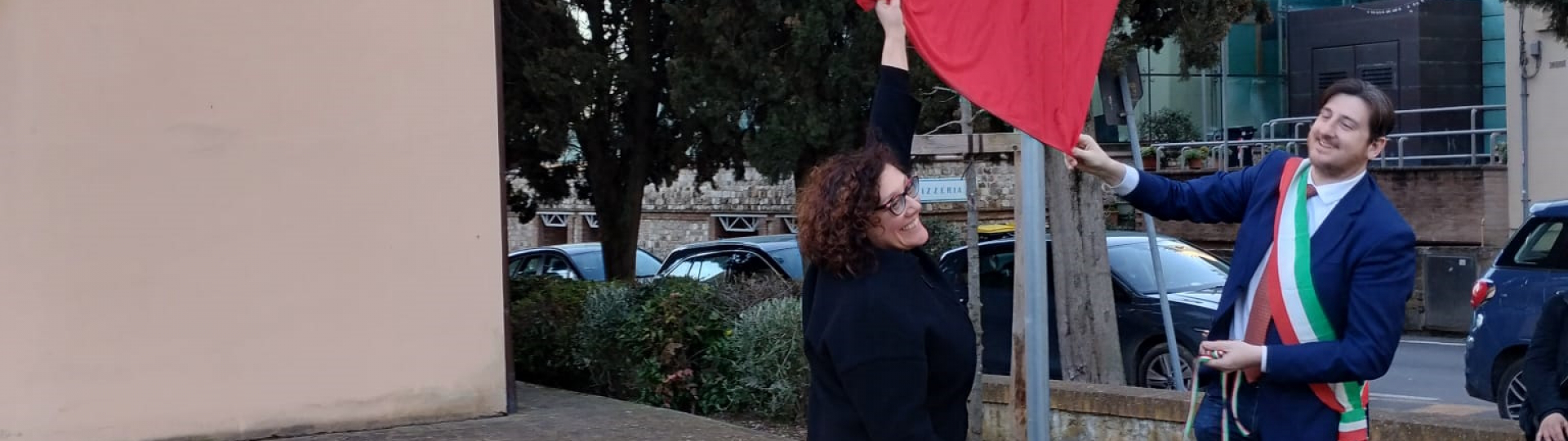 La toponomastica di San Casciano si è legata al percorso civico e sanitario del fondatore di EMERGENCY,