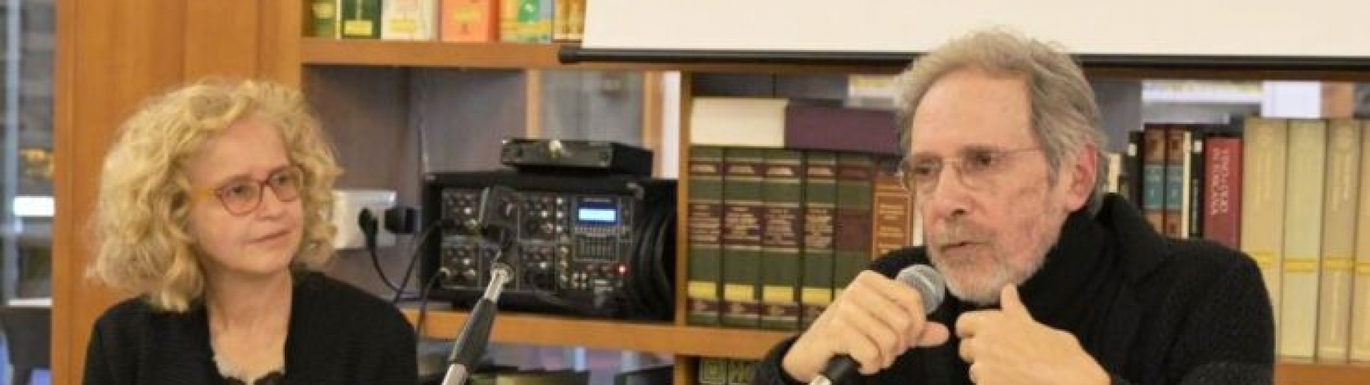 Assessora alla Cultura Monica Toniazzi e il Hilosofo Sergio Vitale