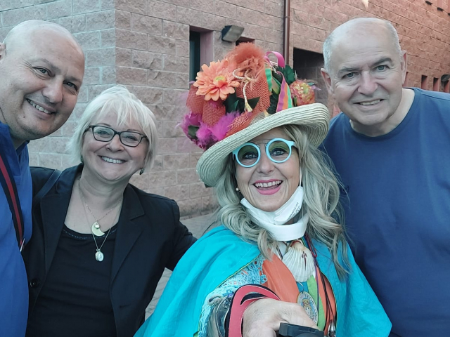 Foto inaugurazione murale con zia Caterina