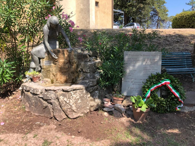 Foto monumento alle vittime civile luglio 1944