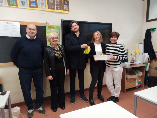 Foto - Colazione biologica scuola primaria Machiavelli