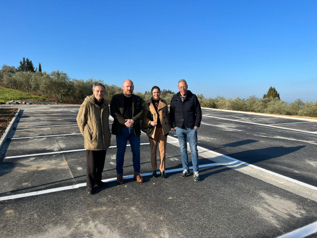 immagine inaugurazione nuovo parcheggio Bustecca