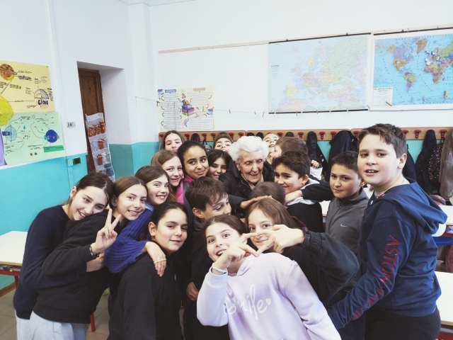 immagine Mirella Lotti a scuola_scuola primaria San Donato in Poggio