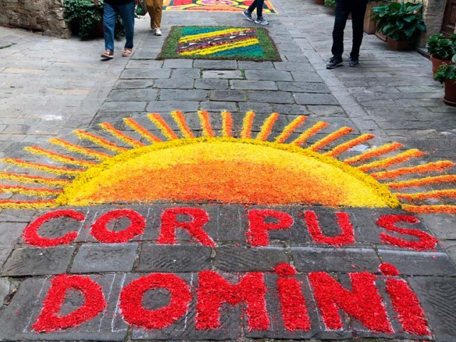 L'Infiorata a San Donato in Poggio