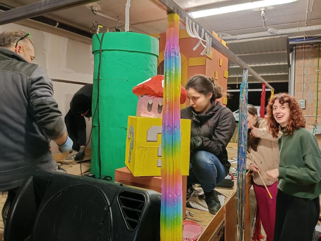 Carro in costruzione